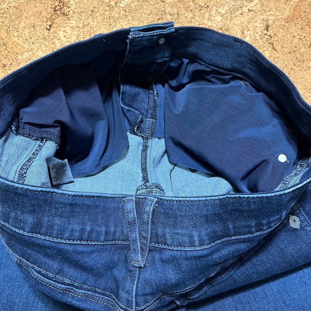 Democracy Wm’s Ab Solution Itty Bitty Bootcut Jea… - image 6